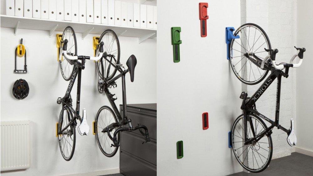 Можно ставить велосипед на. Велосипед в кладовке. Хранение велосипедов. Хранение велосипеда на балконе. Шкаф для хранения велосипеда в квартире.